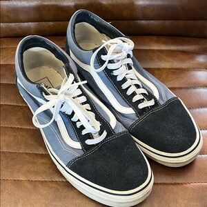 Vans classic old skools. Size 11. Worn but no stains